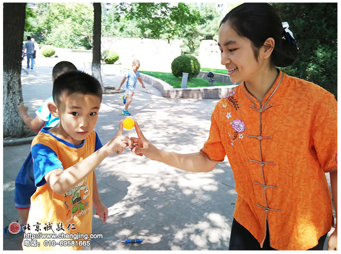 午后的戶外運(yùn)動(dòng)，是小朋友們最期待的了。