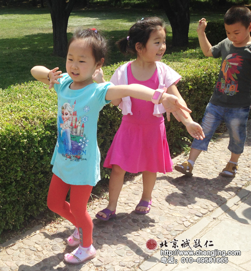 愿妞妞繼續快樂地邁向學堂，邁向美好的未來！