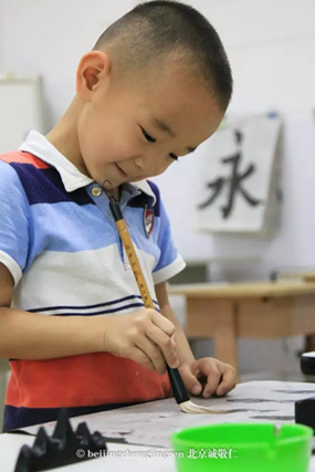 最近在挑戰(zhàn)高難度的彩繪啦