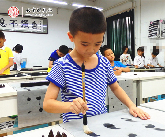 
多元德藝篆刻班，金石印心，至美篆刻。
