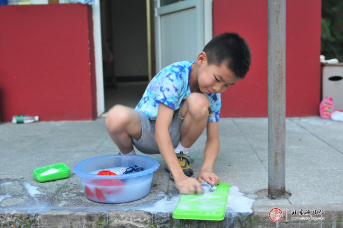 怎樣又快又好又節(jié)省地洗衣服，是我們的學(xué)習(xí)目標(biāo)。