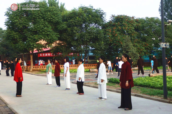 張佳怡，17歲，篆刻基本功習(xí)作「直線」