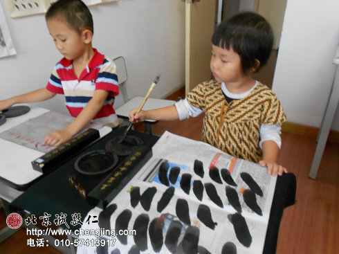 別看我小，可是我已經過關升級到墨汁了，