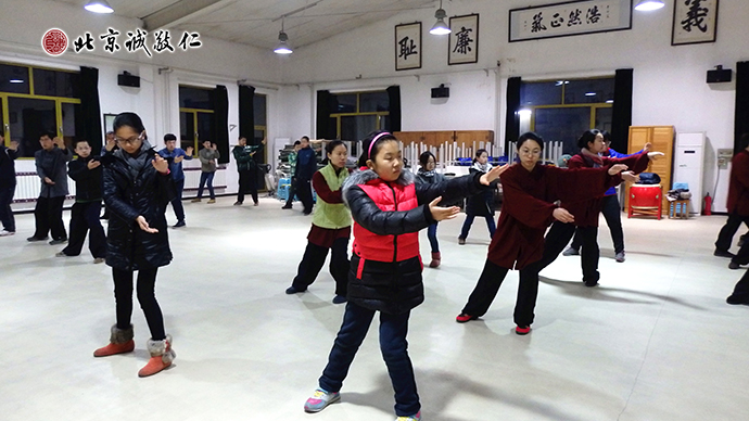 學員晨練太極拳