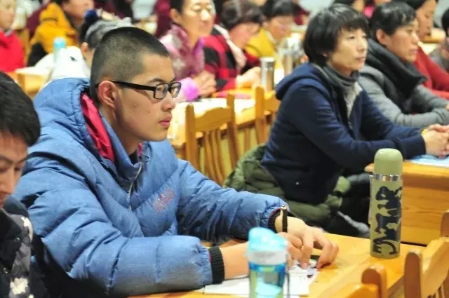 11月5號(hào)北京的霾 仙境對(duì)不對(duì) *^-^*              