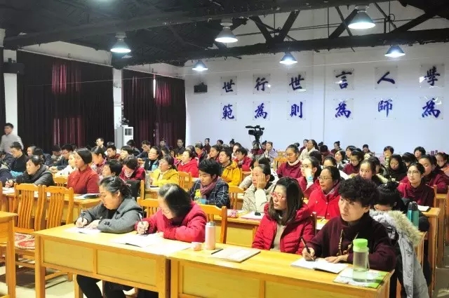 11月5號(hào)北京的霾 仙境對(duì)不對(duì) *^-^*              