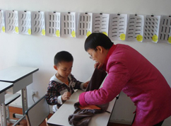 學(xué)習(xí)疊衣服